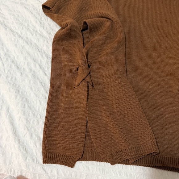 Boohoo Women's Camel V-Neck Sweater Vest - Picture 5 of 5